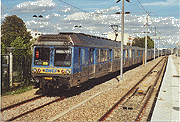 Z 6400 en décoration d'origine en stationnement à Poissy - 2005